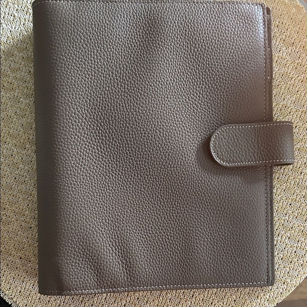 Sophisticated Cloth & Paper Leather Foundations A5 Rings Planner